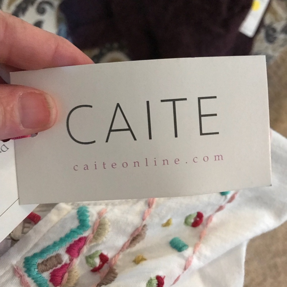 NWT CAITE boutique Tunic top - Picture 4 of 4